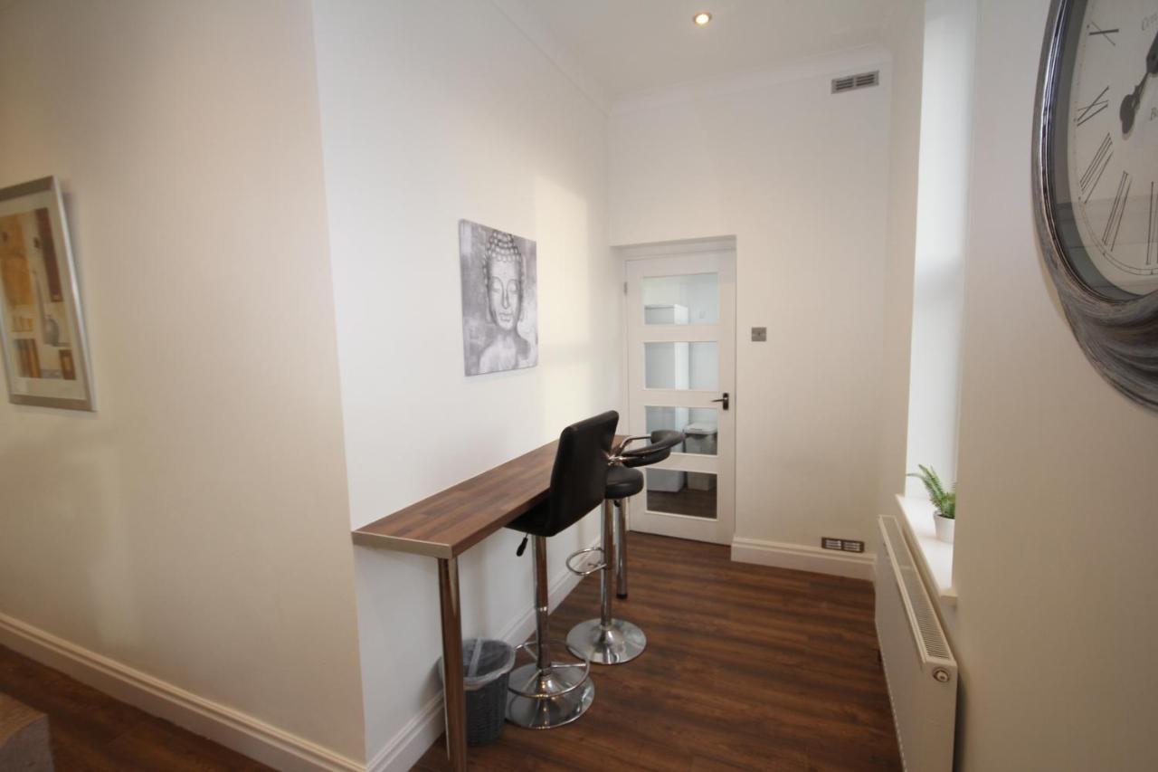 Great West Road Flat C Londen
