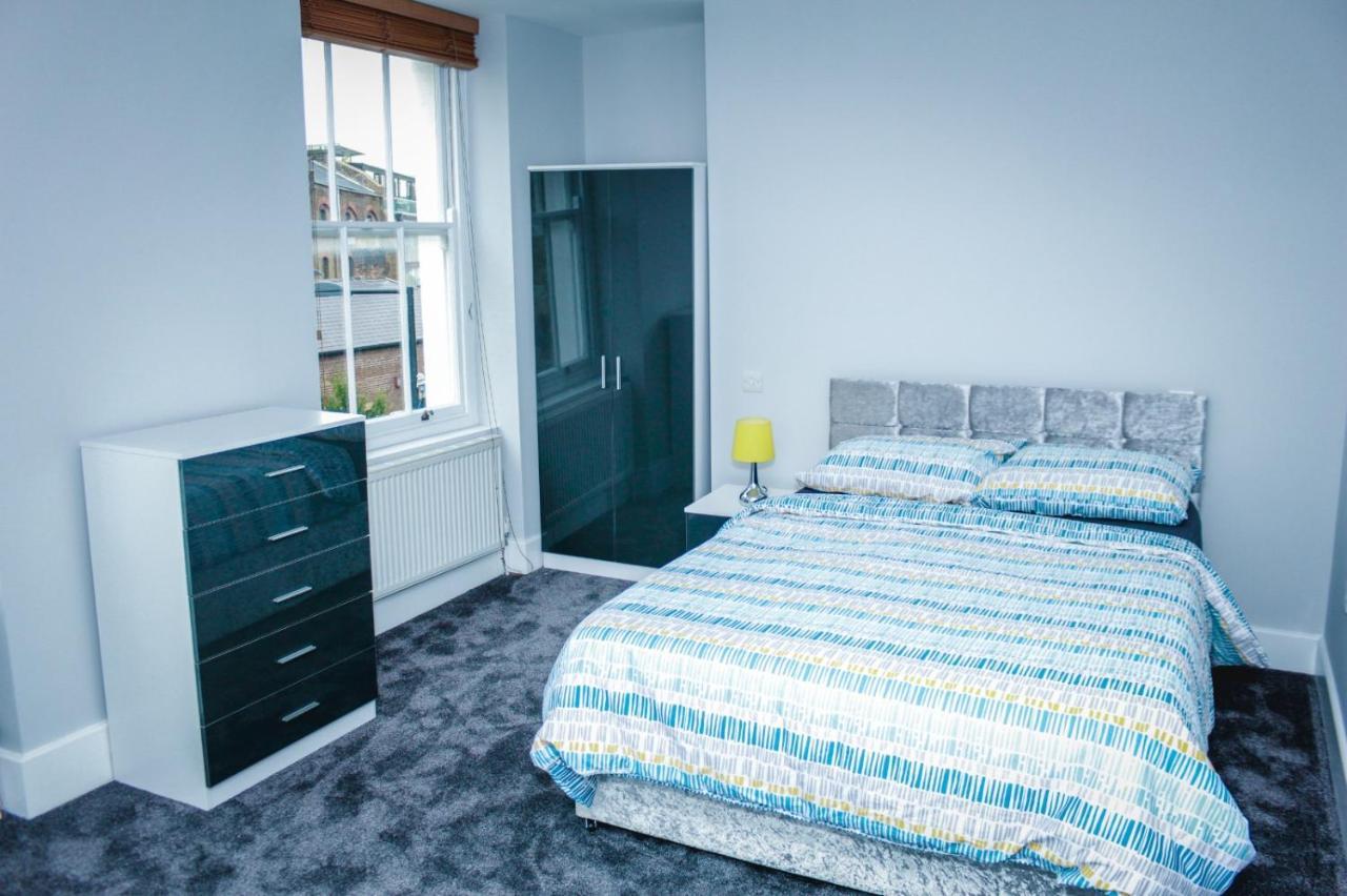 Camden Double Bedroom With Super Large King Bed Londres