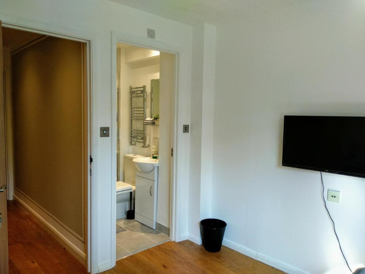 With En-suite And Free Parking Maison d'hôtes Londres