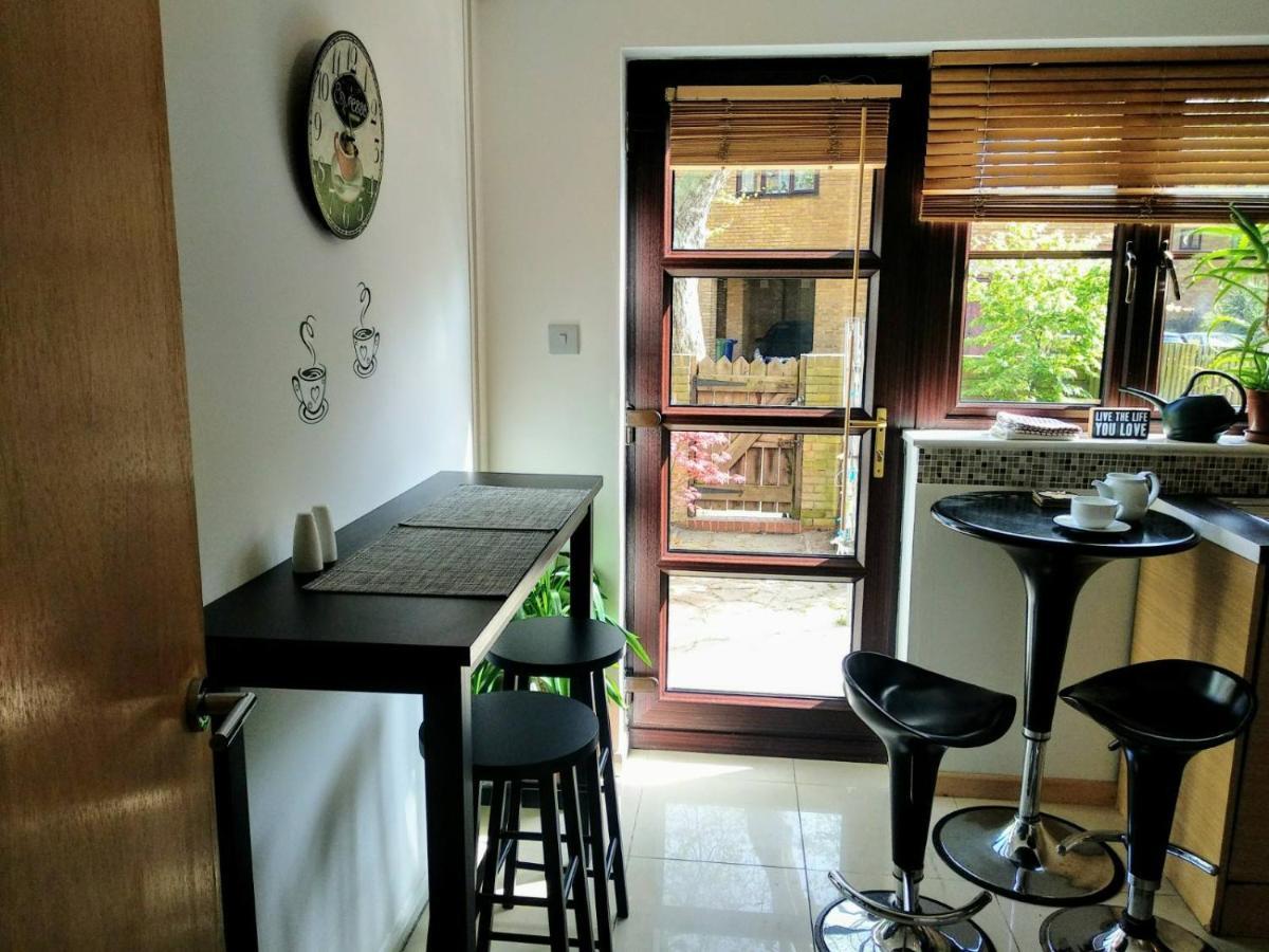 Maison d'hôtes With En-suite And Free Parking