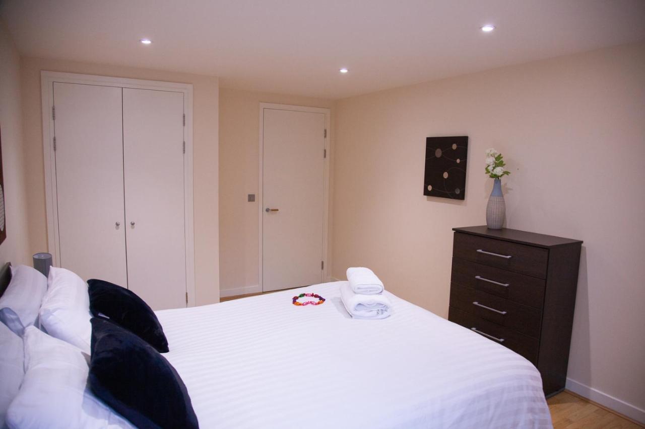 Canary Wharf Retreat - Serviced Apartamento Londres