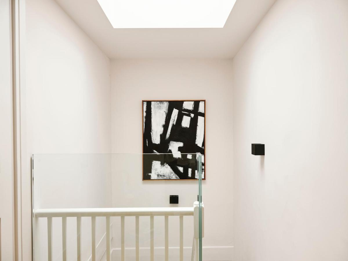 Weymouth Mews 4*