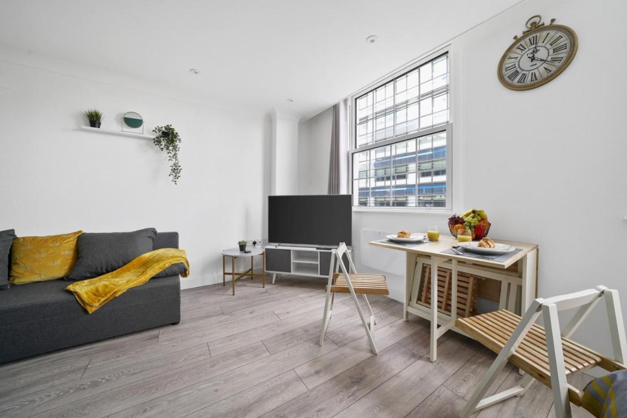 In The Heart Of The - Aldgate Zone 1 * Londres