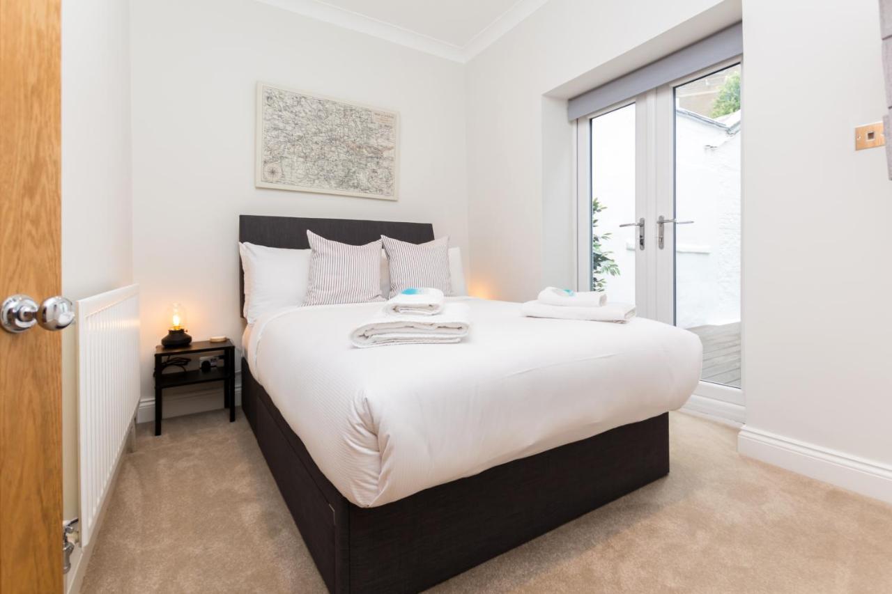 Apartamento Caledonian - Bright One-bedroom With Private Decked Garden *