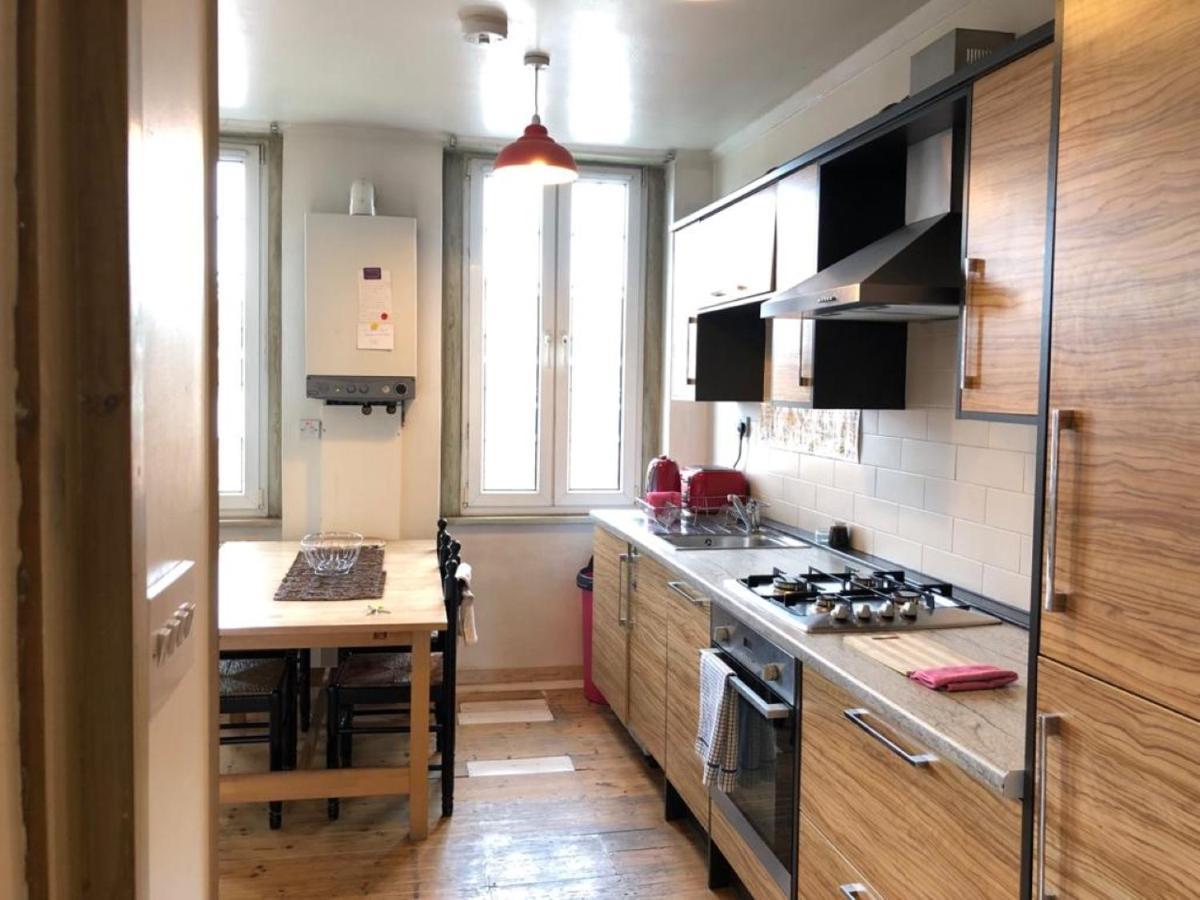 Appartement Splendid 1 Bedroom Flat + Terrace Londen