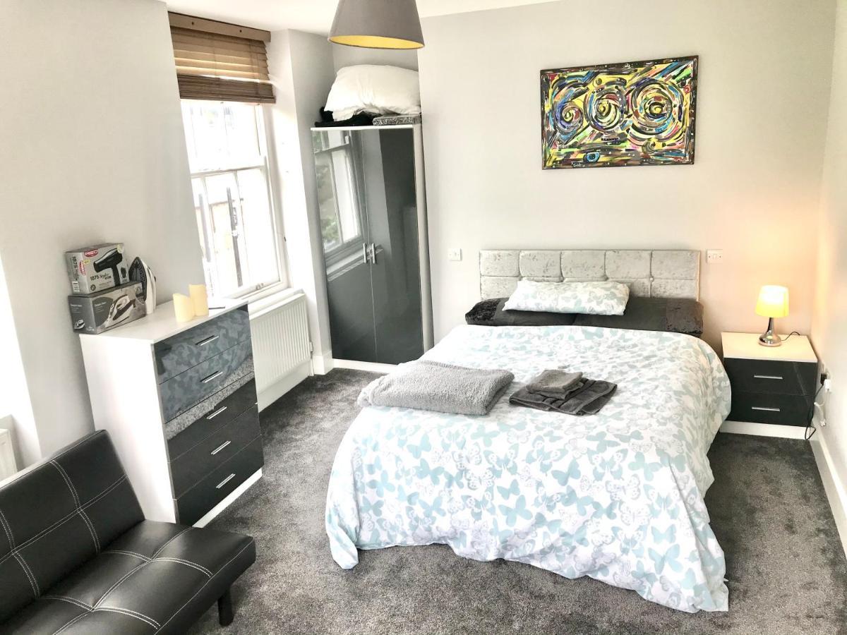 Casa de hóspedes Camden Double Bedroom With Super Large King Bed Londres