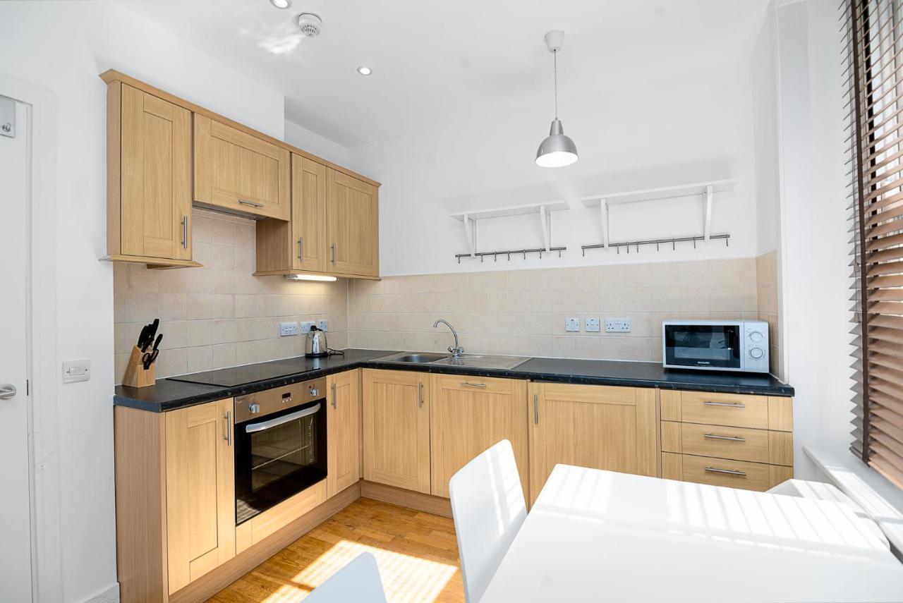 Modern 1 Bed Flat In Holborn, For Up To 2 People With Free Wifi Appartement