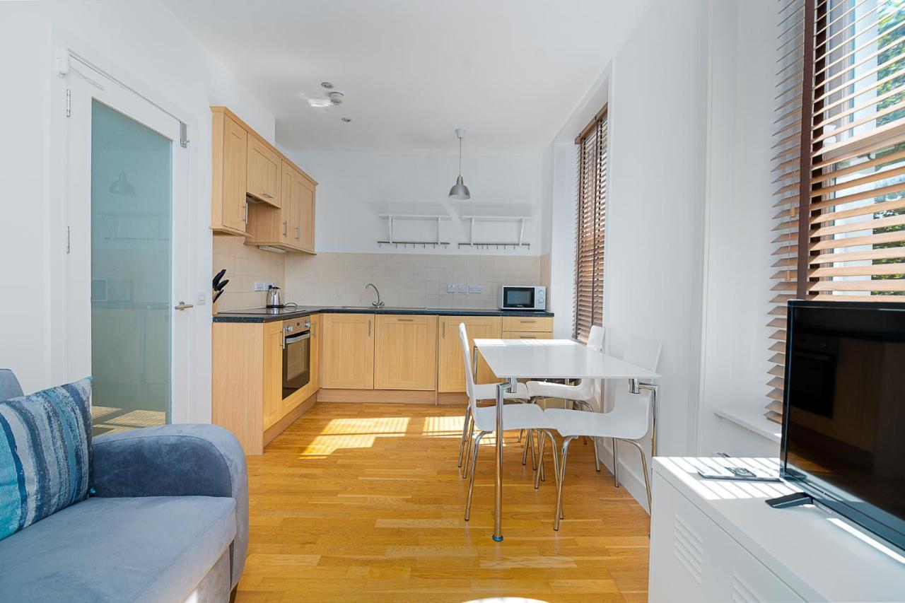 Appartement Modern 1 Bed Flat In Holborn, For Up To 2 People With Free Wifi