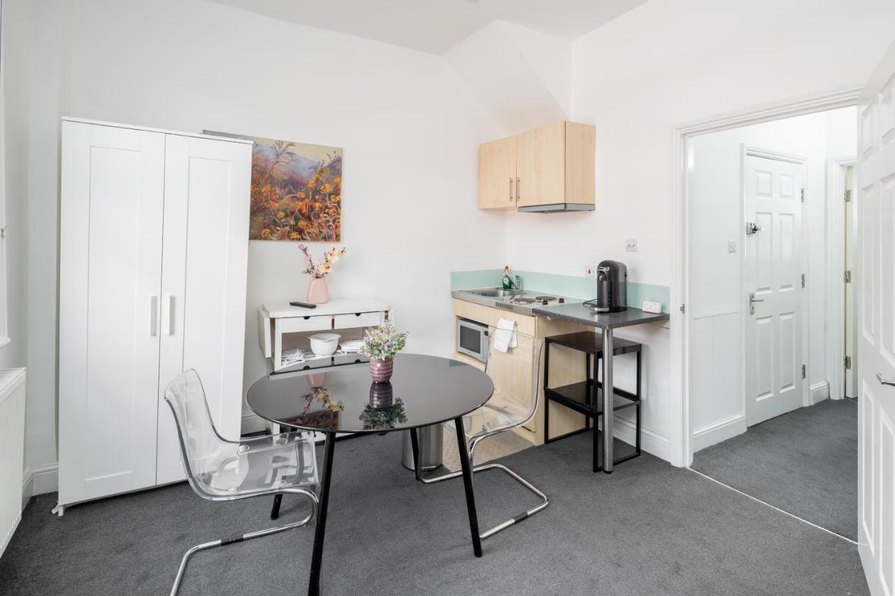 Cosy 1-bed Flat On King's Road In Chelsea, West