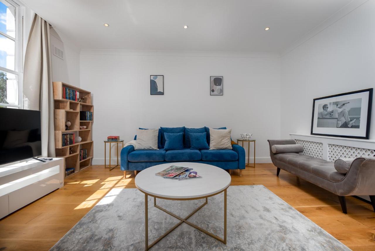 Anderson Street By Capital *