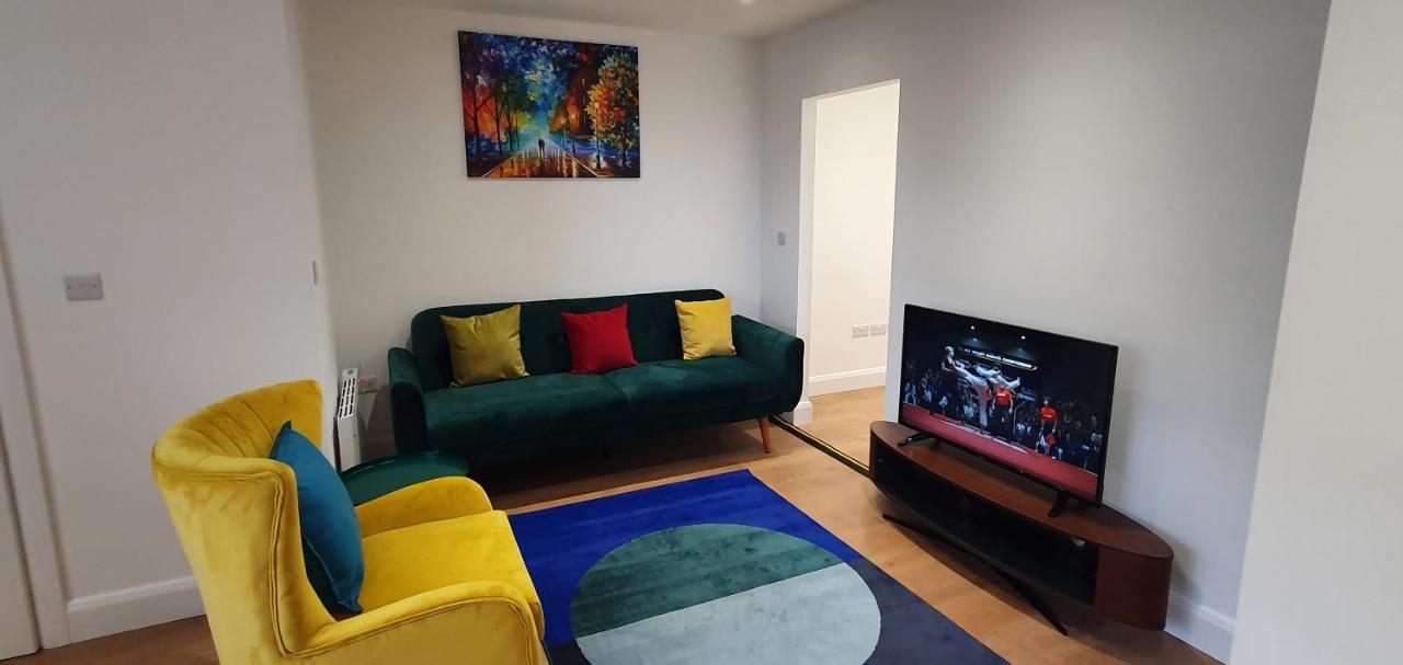 Garland Stylish 2 In Greater Apartment *