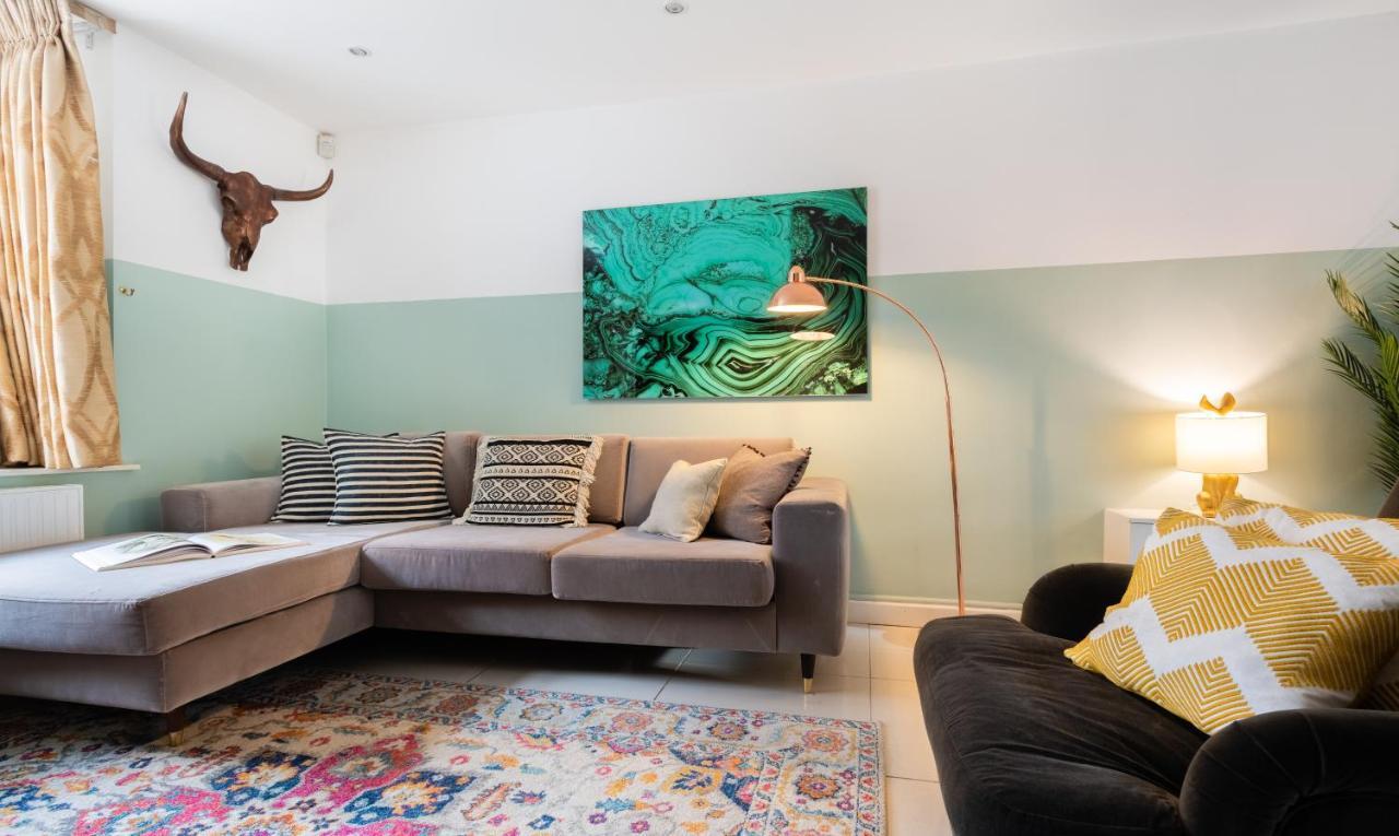 The Southwick Sanctuary - Large 6bdr With Terrace Apartamento *