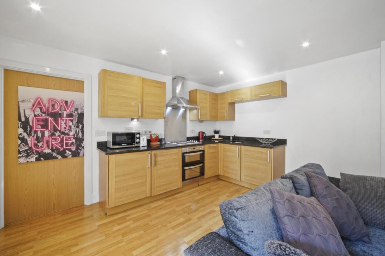 Marlex Modern 1 Bed Bridge Tower Bridge Apartment *