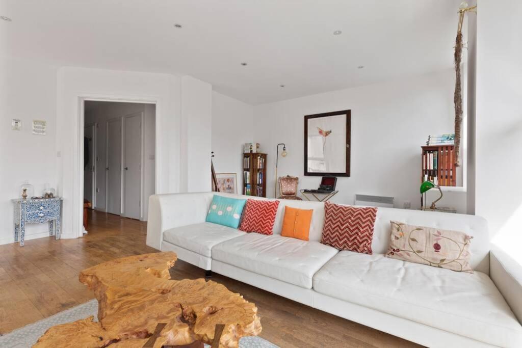 Stunning 1 Bed Canal View - Bethnal Green -