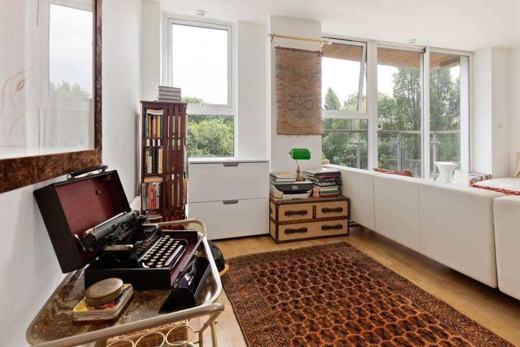 Stunning 1 Bed Canal View - Bethnal Green - * Londres