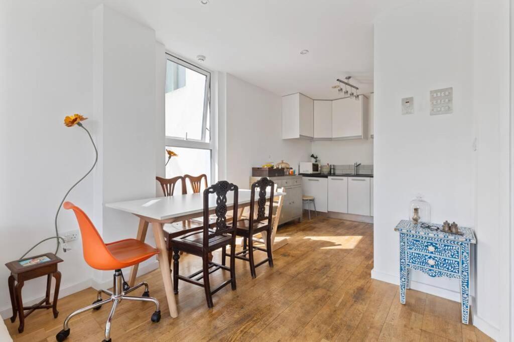 Stunning 1 Bed Canal View - Bethnal Green - Apartamento