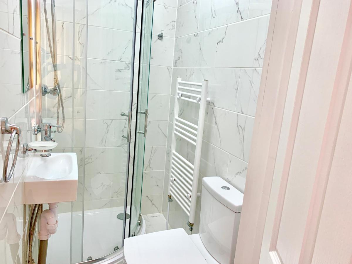 Apartamento Spacious 2 Bedrooms 2 Baths With Garden And Parking Londres