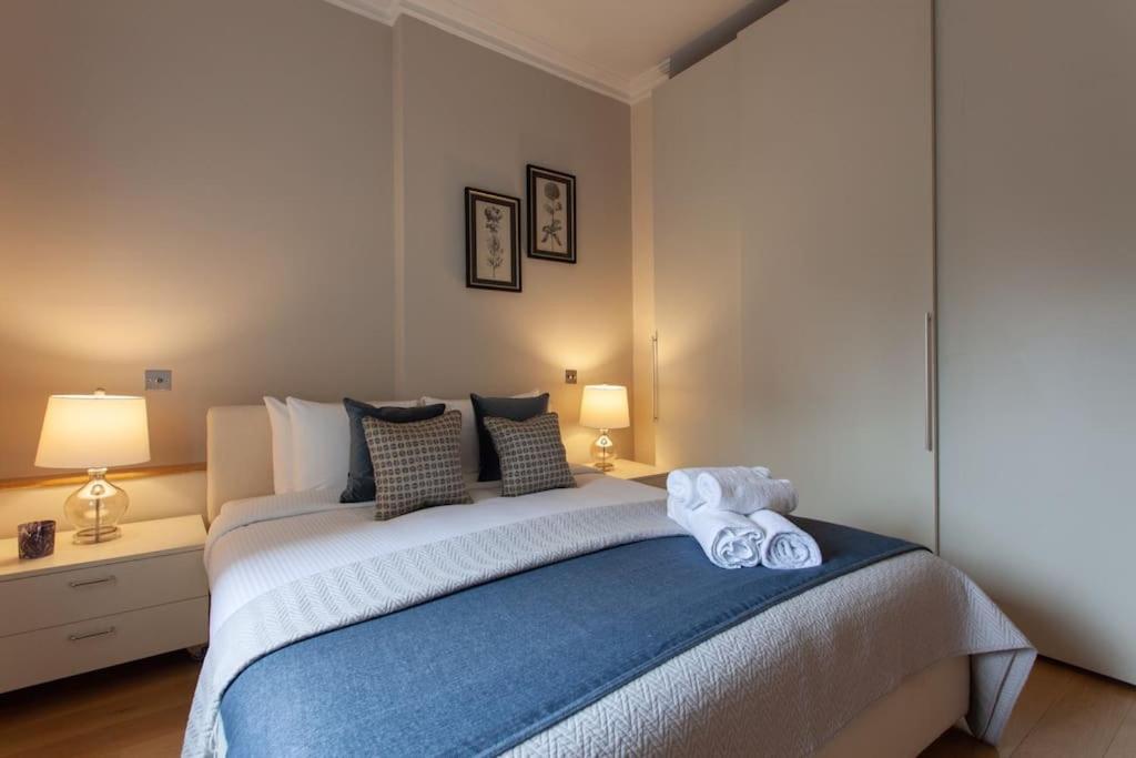 Cg1 - 2 Bedroom Apt, Kensington Garden Square View Appartement Londen