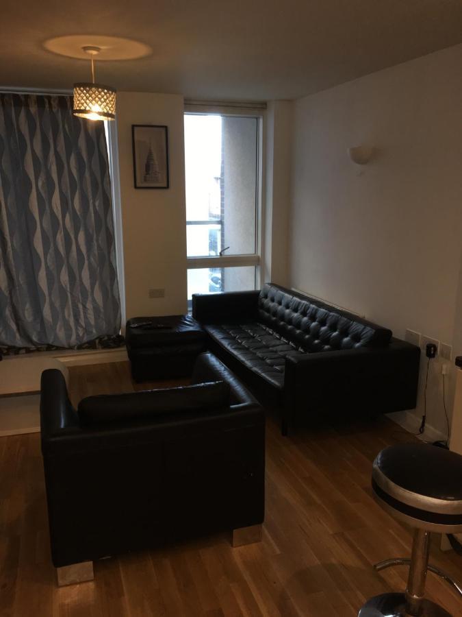 1 Bed Near Canary Wharf Centre Apartamento