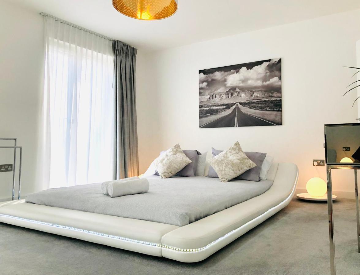 Panoramic Park And Penthouses Retreat London