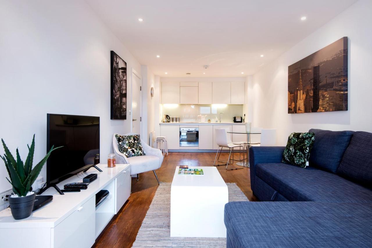 Apartamento Luxury 2-bed Flat Parking And Close To The Tube Londres