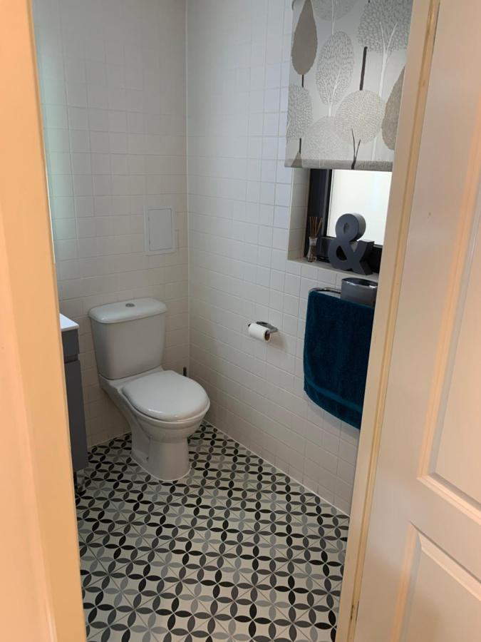 Apartamento Beautiful, Secure, 2-bedroom Canal-side *