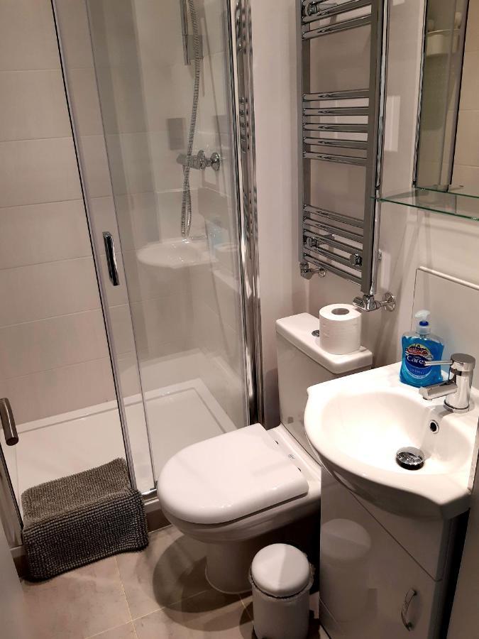 With En-suite And Free Parking Maison d'hôtes