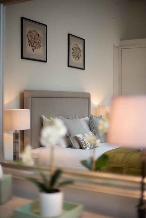 Grosvenor Gardens By Capital Appartement *