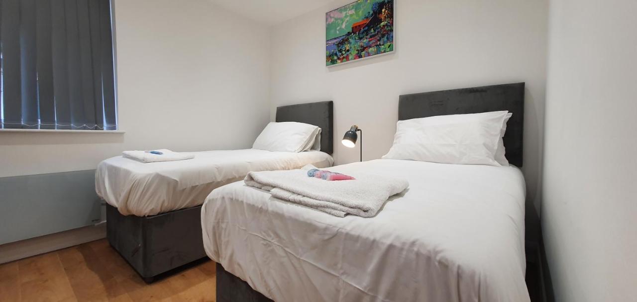 Garland Stylish 2 In Greater Apartment *