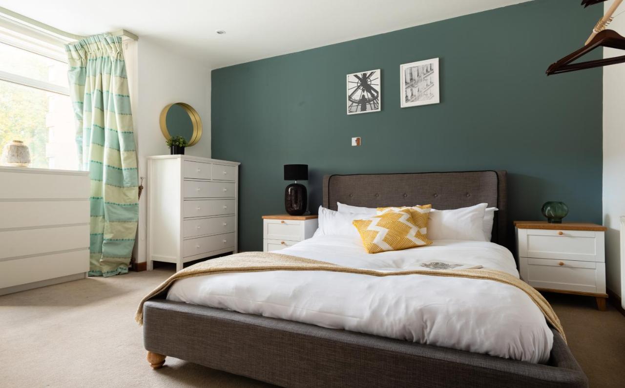 The Southwick Sanctuary - Large 6bdr With Terrace Apartamento