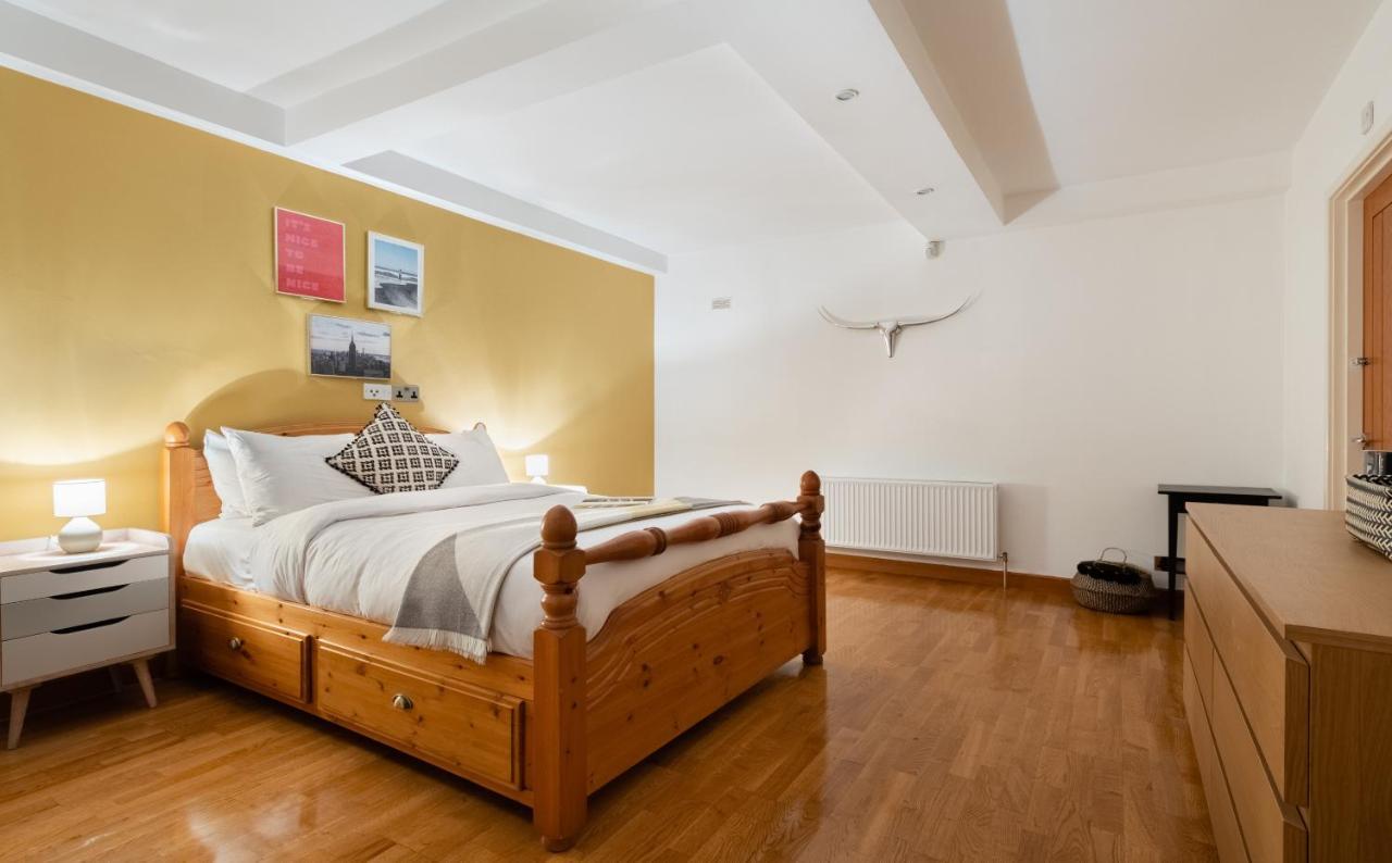 The Southwick Sanctuary - Large 6bdr With Terrace *