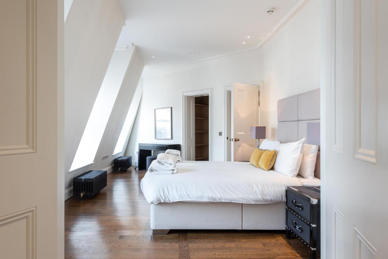 Grosvenor Gardens By Capital