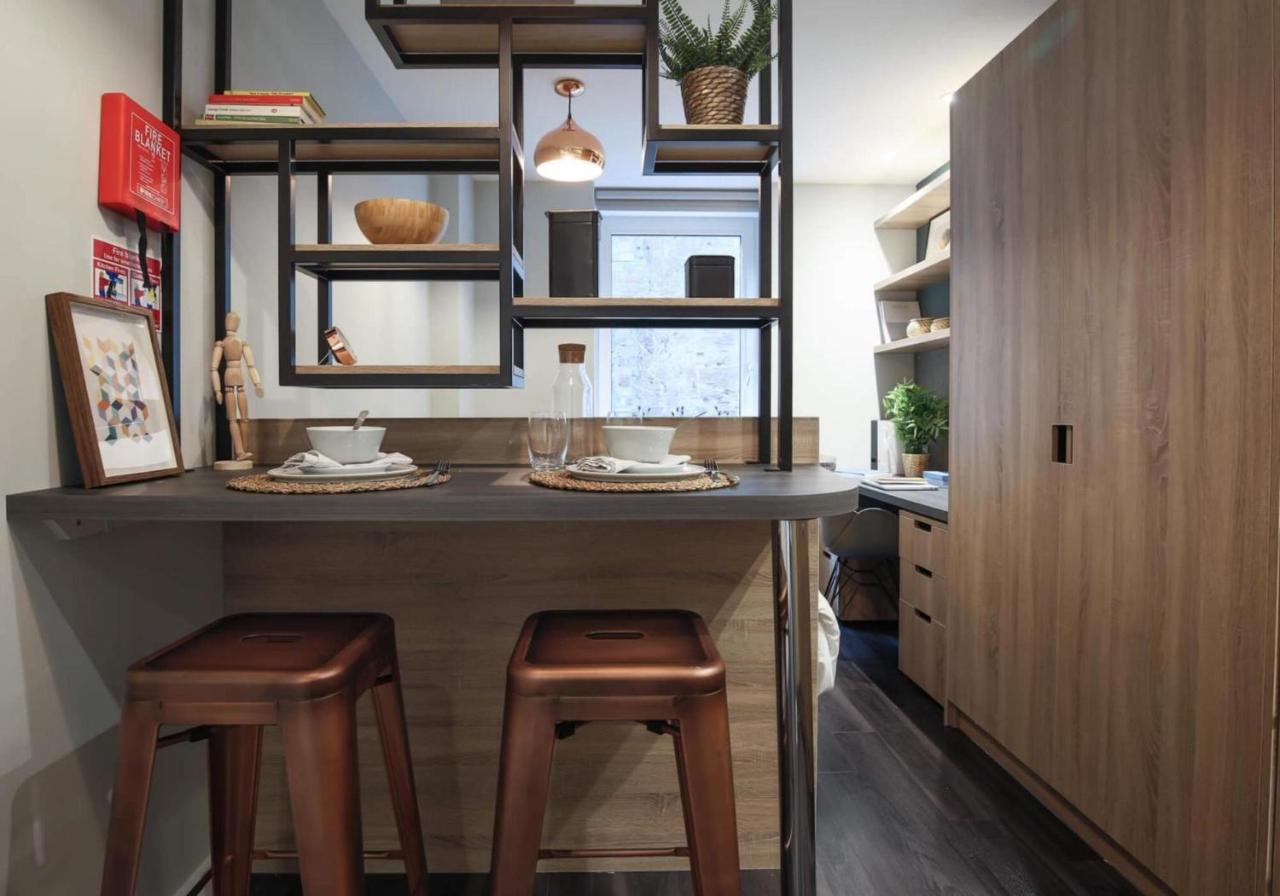 Apartment Trendy At Iq Hammersmith In *