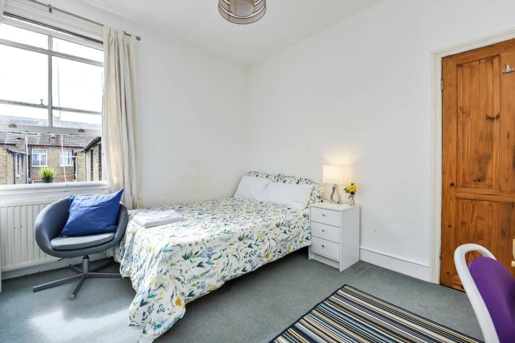 Groves 4 Bedroom, Shepherds Bush Appartement Londres