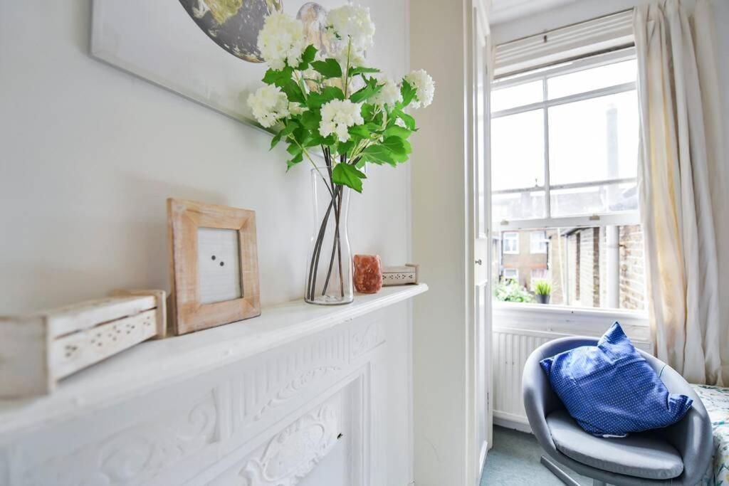 Appartement Groves 4 Bedroom, Shepherds Bush Londres