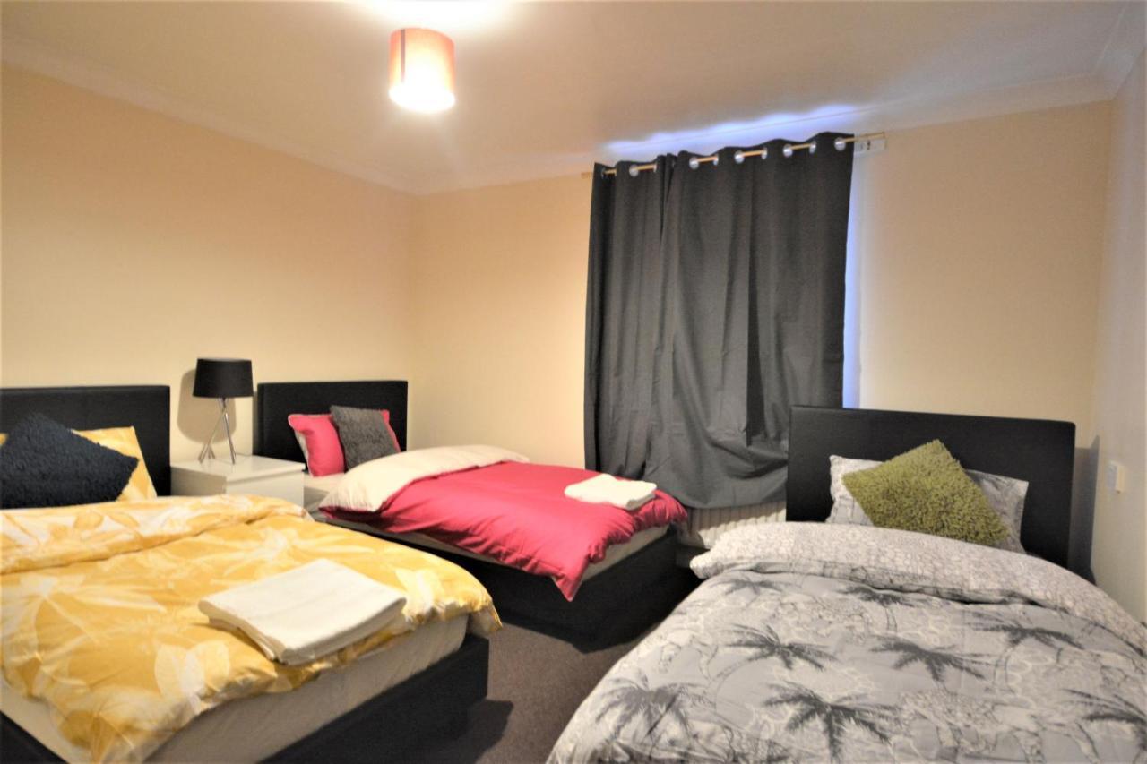 Zone 2 Lovely 4 Bedroom - 3 Trowbridge Road Appartement Londres