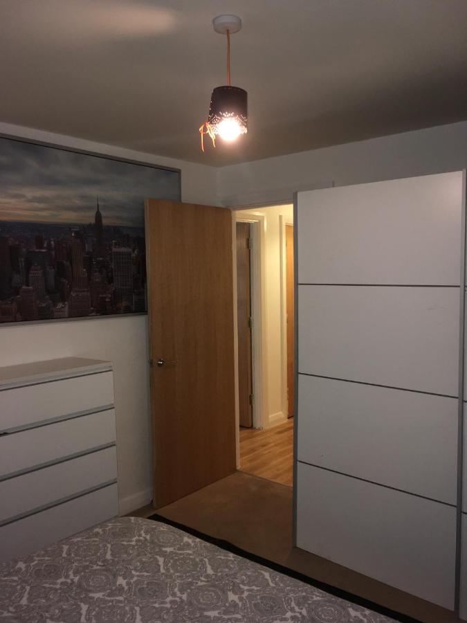 1 Bed Near Canary Wharf Centre Apartamento