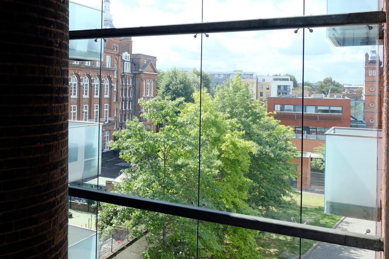Appartement Luxury 2-bed Flat Parking And Close To The Tube *