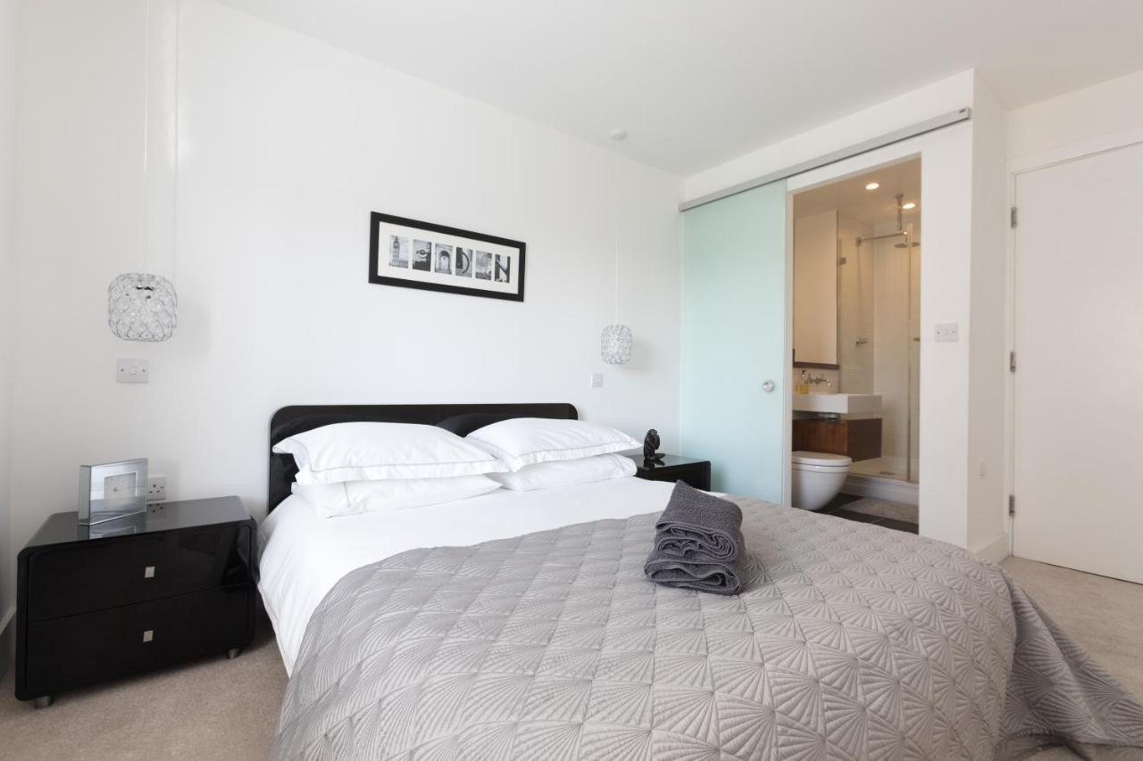 Appartement Luxury 2-bed Flat Parking And Close To The Tube *