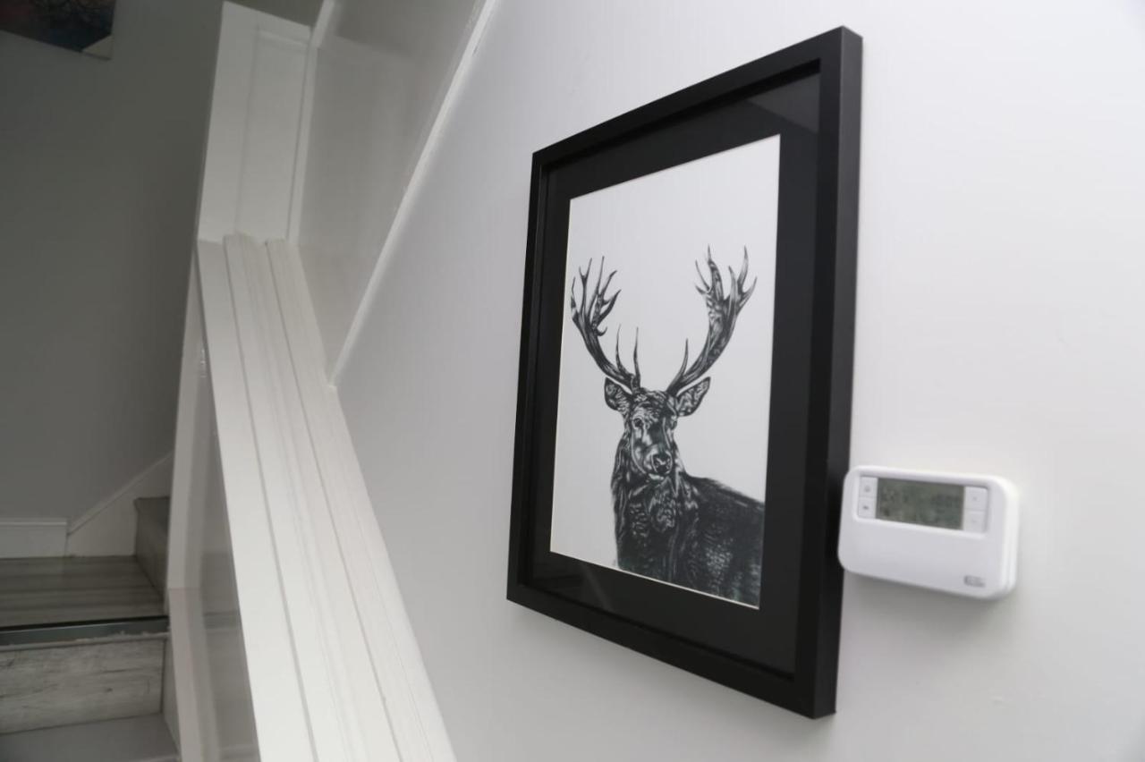Budget 4-bed House In Woolwich * Londen
