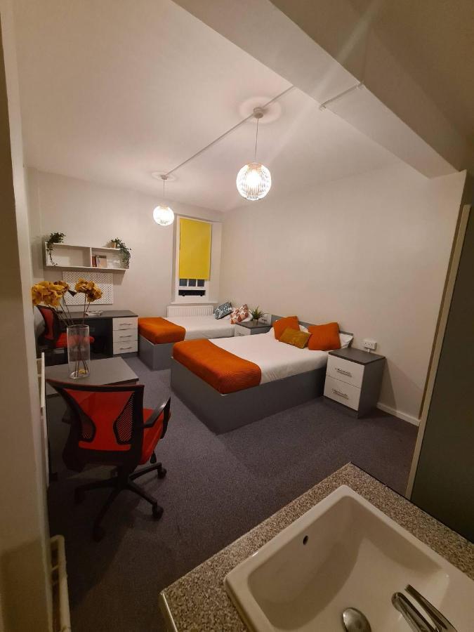 Modern And Studio, Westminster - Sk * Londen