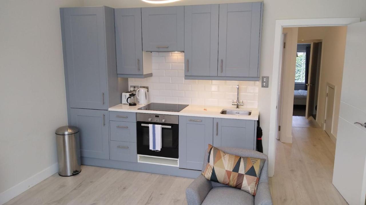 Apartamento Modern 2 Bed Flat In Maida Hill Near Kensal Town In For Up To 4 People - 9mins To Tube Station Londres