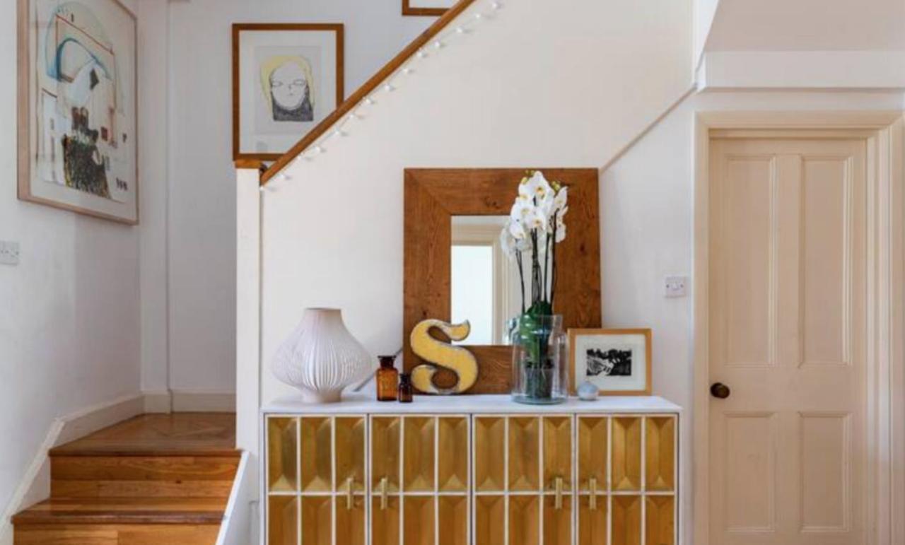 Stunning 5 Bed House With Private Garden Londres