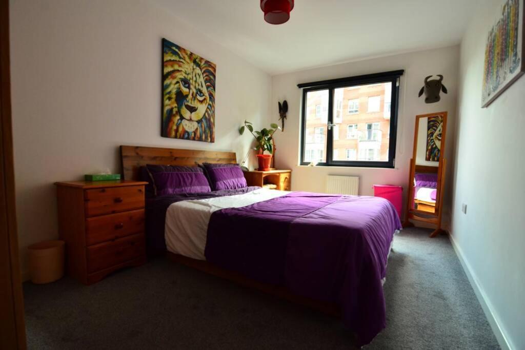 Modern 1 Bed Flat, *