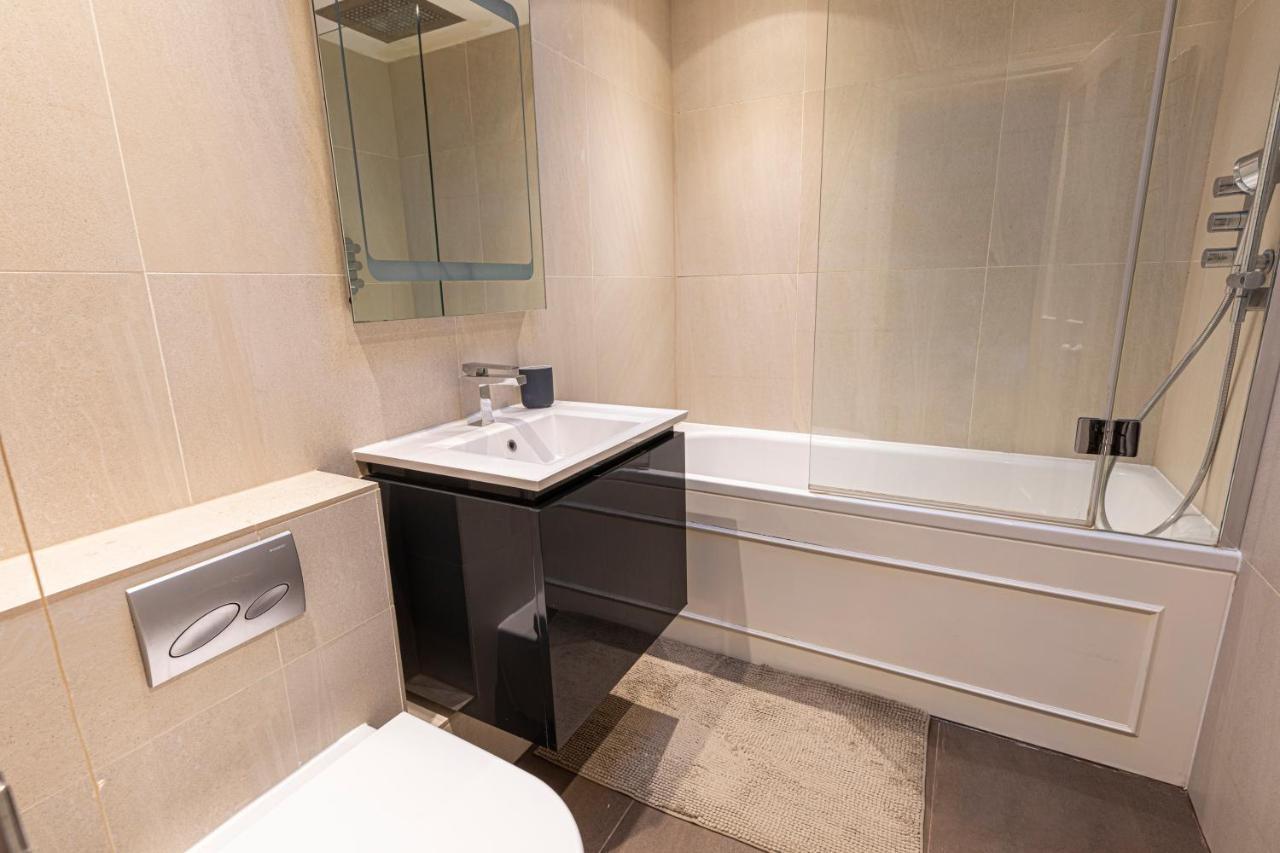 Altido Homely 2-bed Flat With Courtyard Apartamento Londres