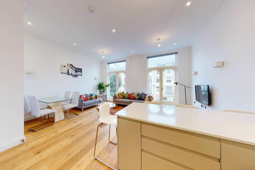Modern 1 Bed Flat Camden 5 Min Walktube Station Apartamento Londres