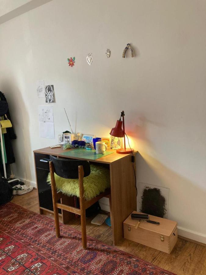 Charming 3-bed In Appartement *