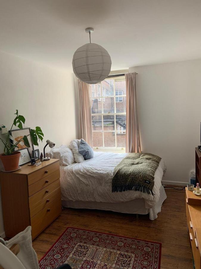 Charming 3-bed In Appartement *