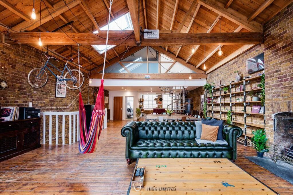 Penthouse Loft With Roof Terrace Not For Events Or Parties *