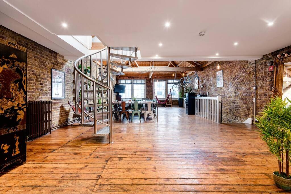Apartamento Penthouse Loft With Roof Terrace Not For Events Or Parties *
